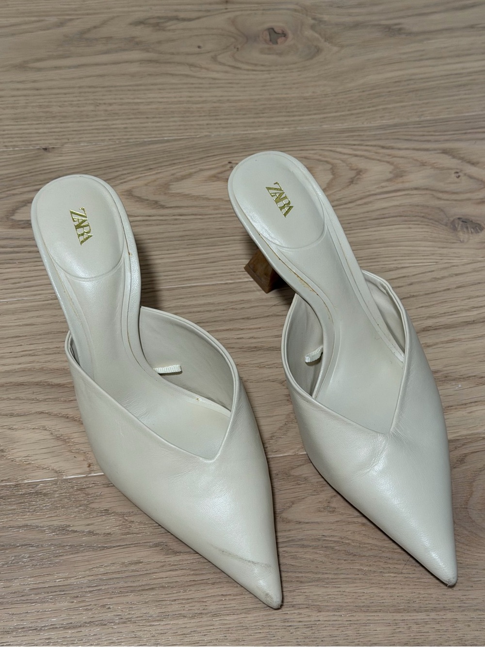 Zara Ivory Pointed-Toe Slip-On Mules